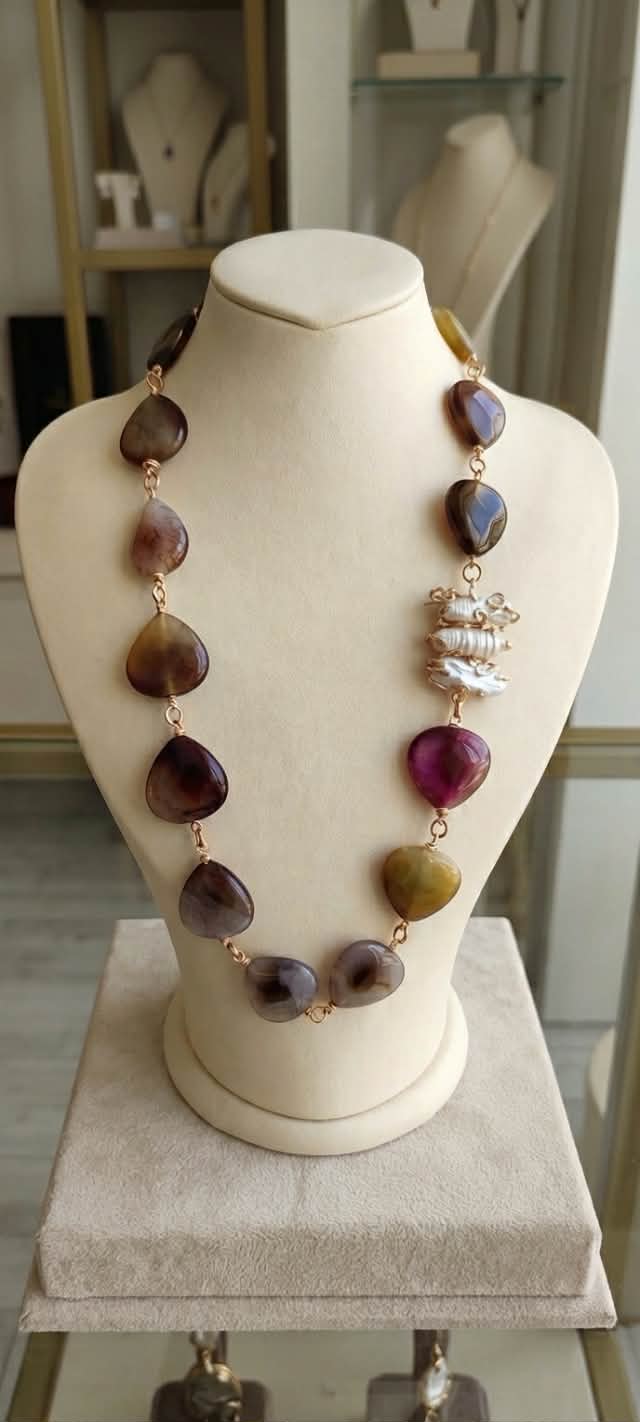 Pure Agate with pure pearl spacer (75 cm)