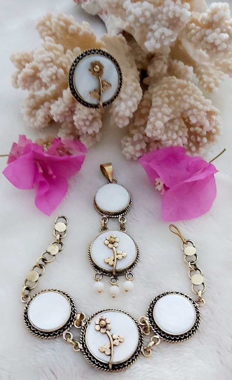 Floral Copper & Pearl Jewelry Set