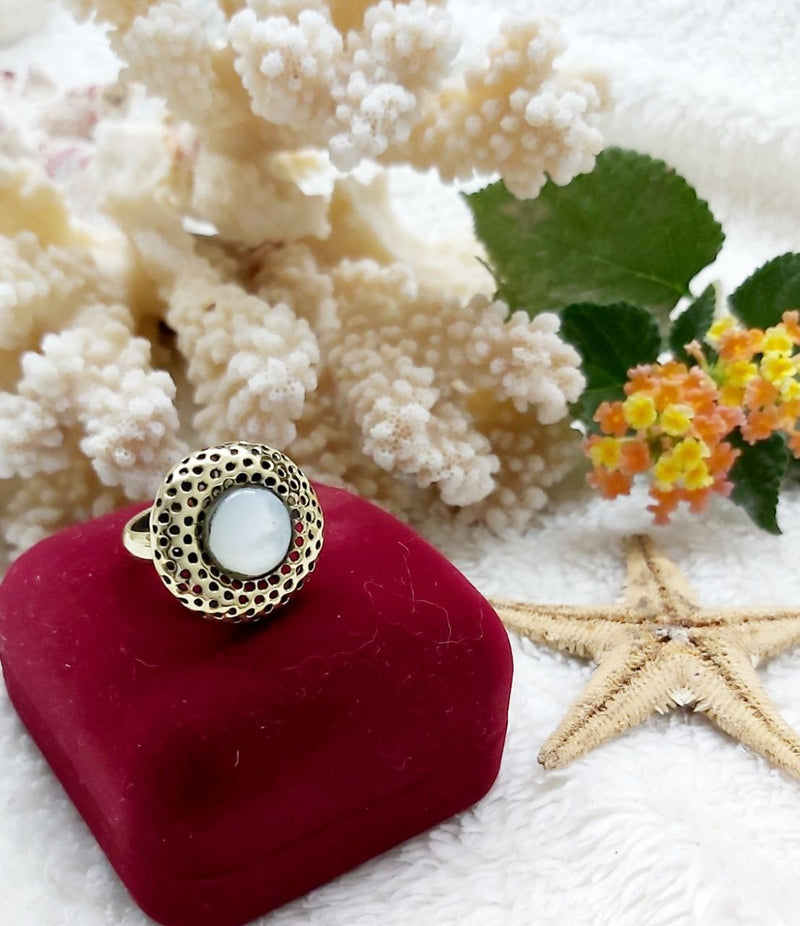 Honeycomb Copper Ring with Stone