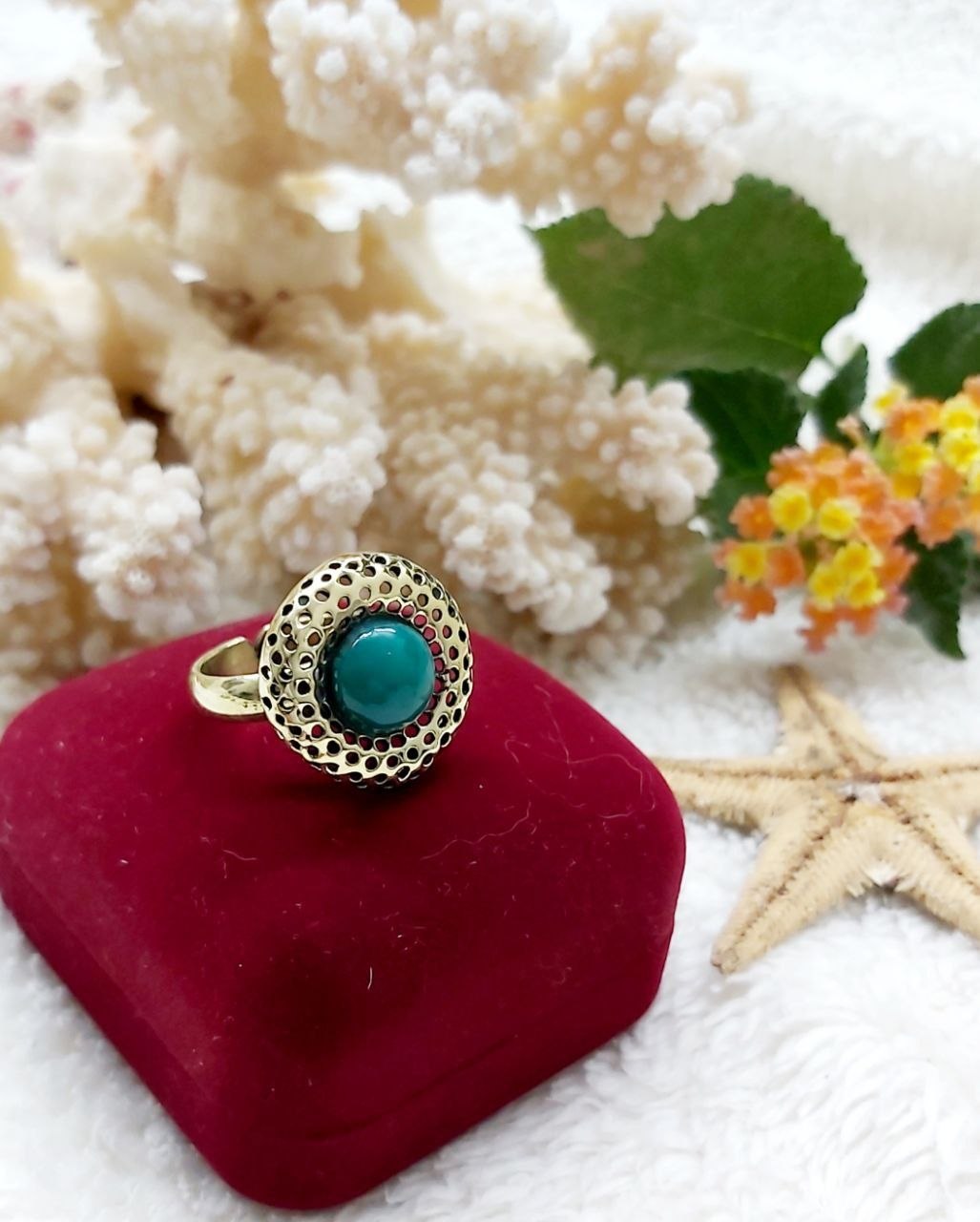 Honeycomb Copper Ring with Stone
