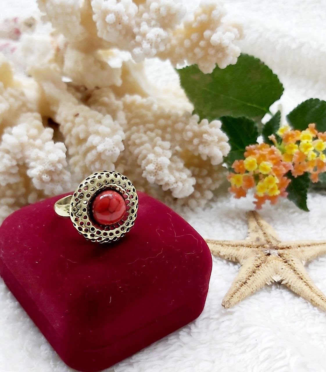 Honeycomb Copper Ring with Stone