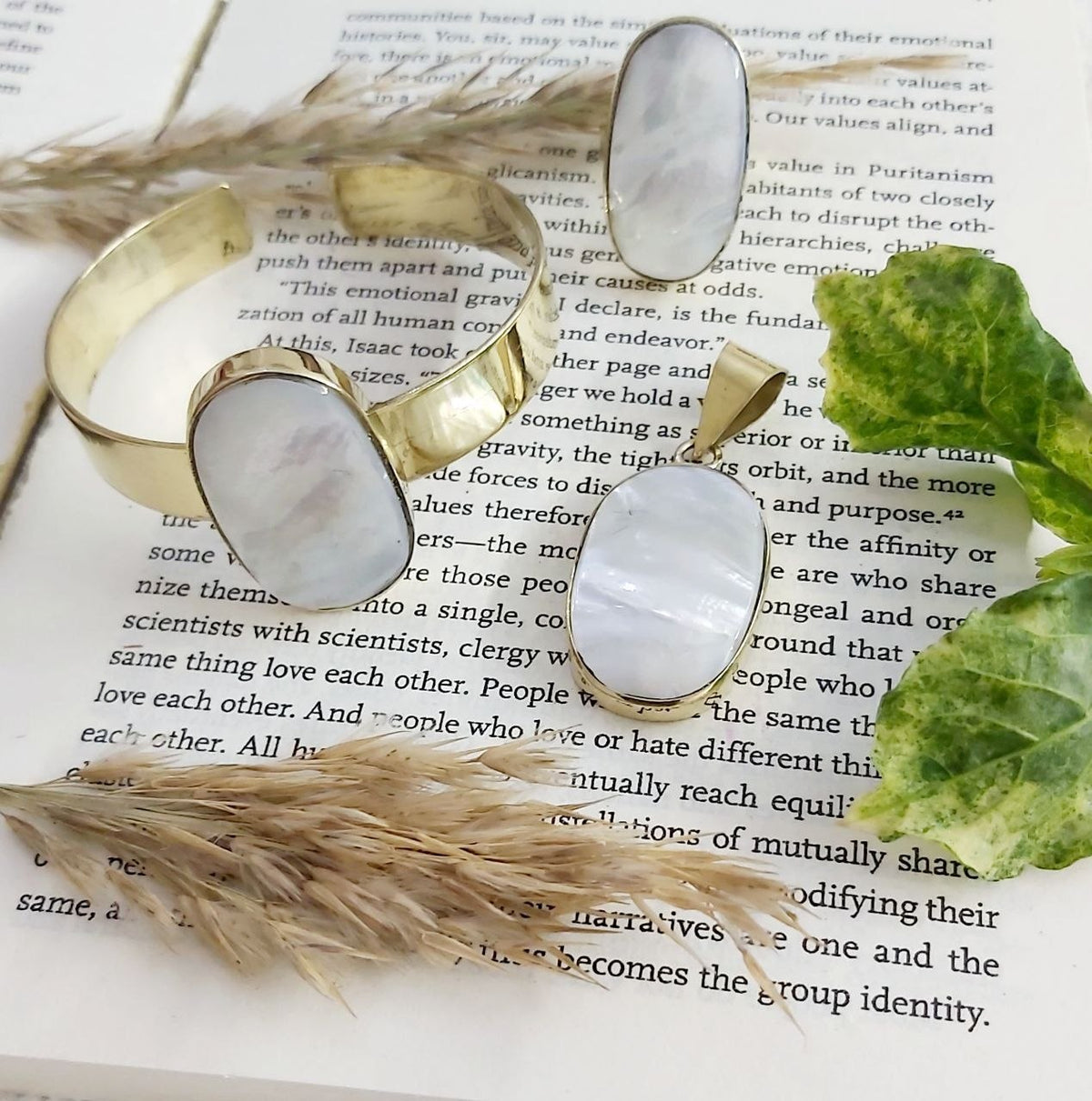 Mother of Pearl & Copper Jewelry Set
