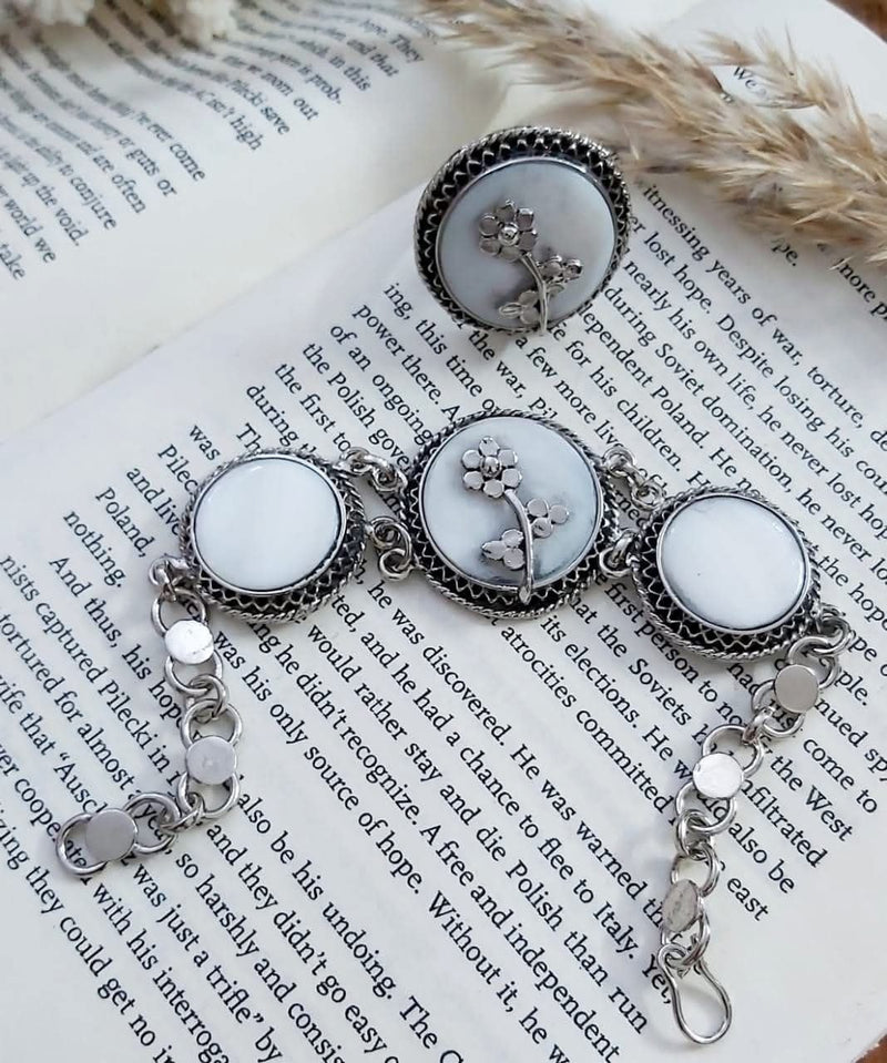 Natural Shell Silver-Plated Bracelet & Ring Set